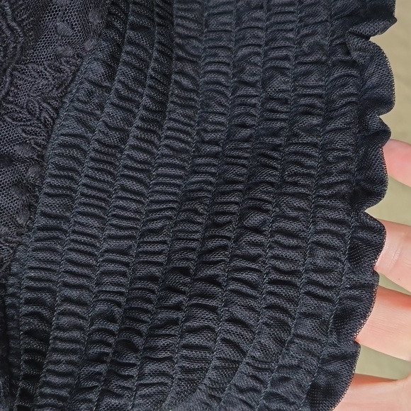 Torrid Black Lace Smocked Crop Top 3x - Picture 7 of 12